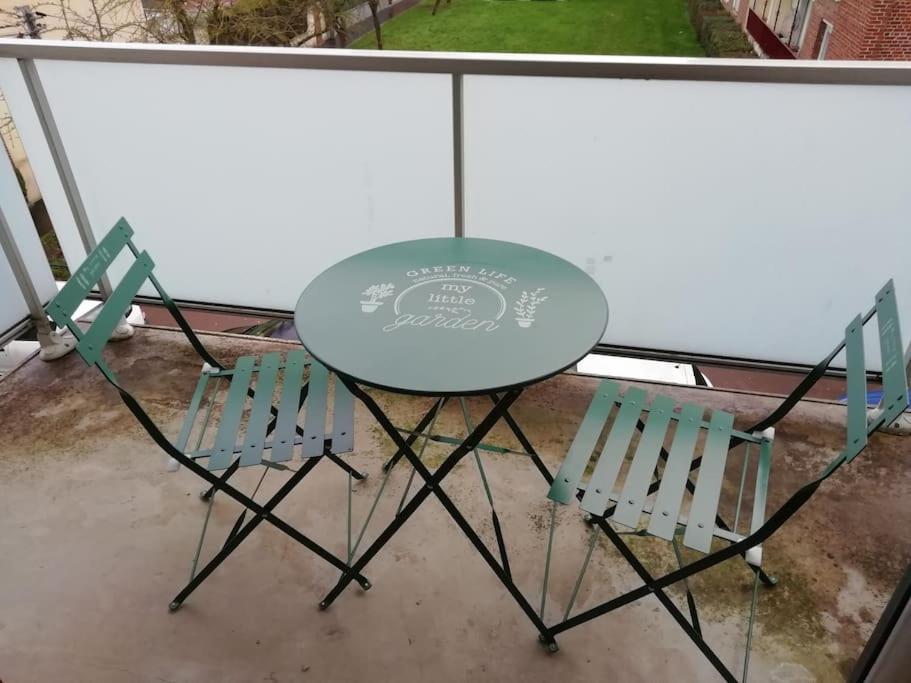 Appartement Proche Chu Avec Balcon Et Parking Lille Exterior foto
